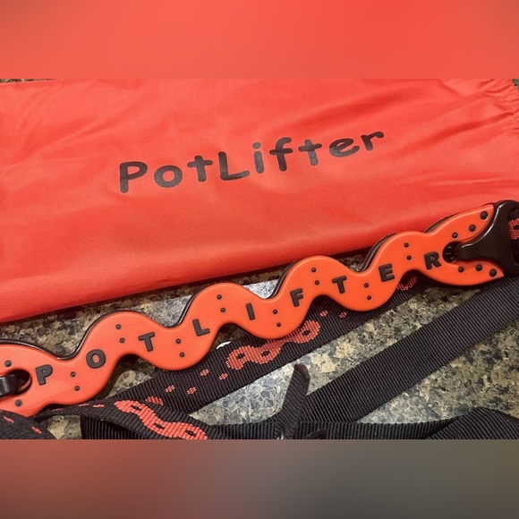 PotLifter Heavy Lifting Gardening Landscaping Tool 2 Person Device Lifts 200lbs - Picture 3 of 6